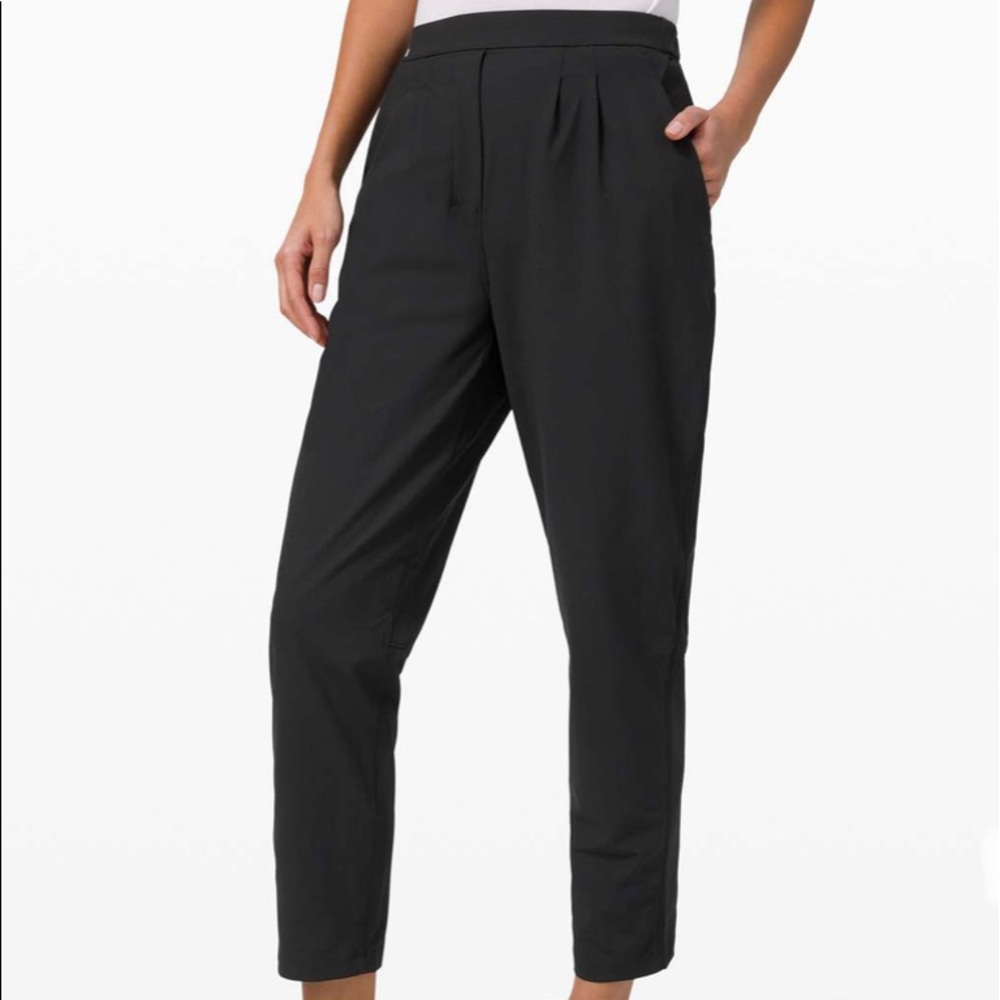 Lululemon Essential HR Trouser